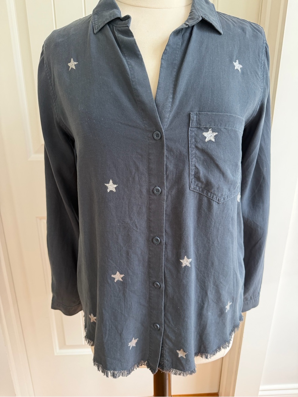 Anthropology Cloth & Stone button up with silver star print S